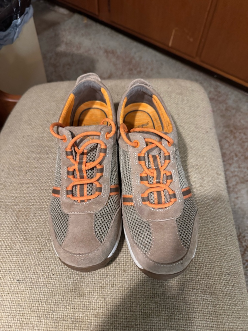 Women’s Casual sneakers